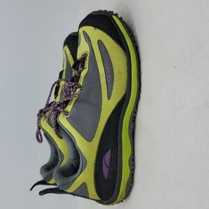 Go Lite Base Gecko Sneakers Hiking Trail Grip Bottoms Soft Midsole Womens 7